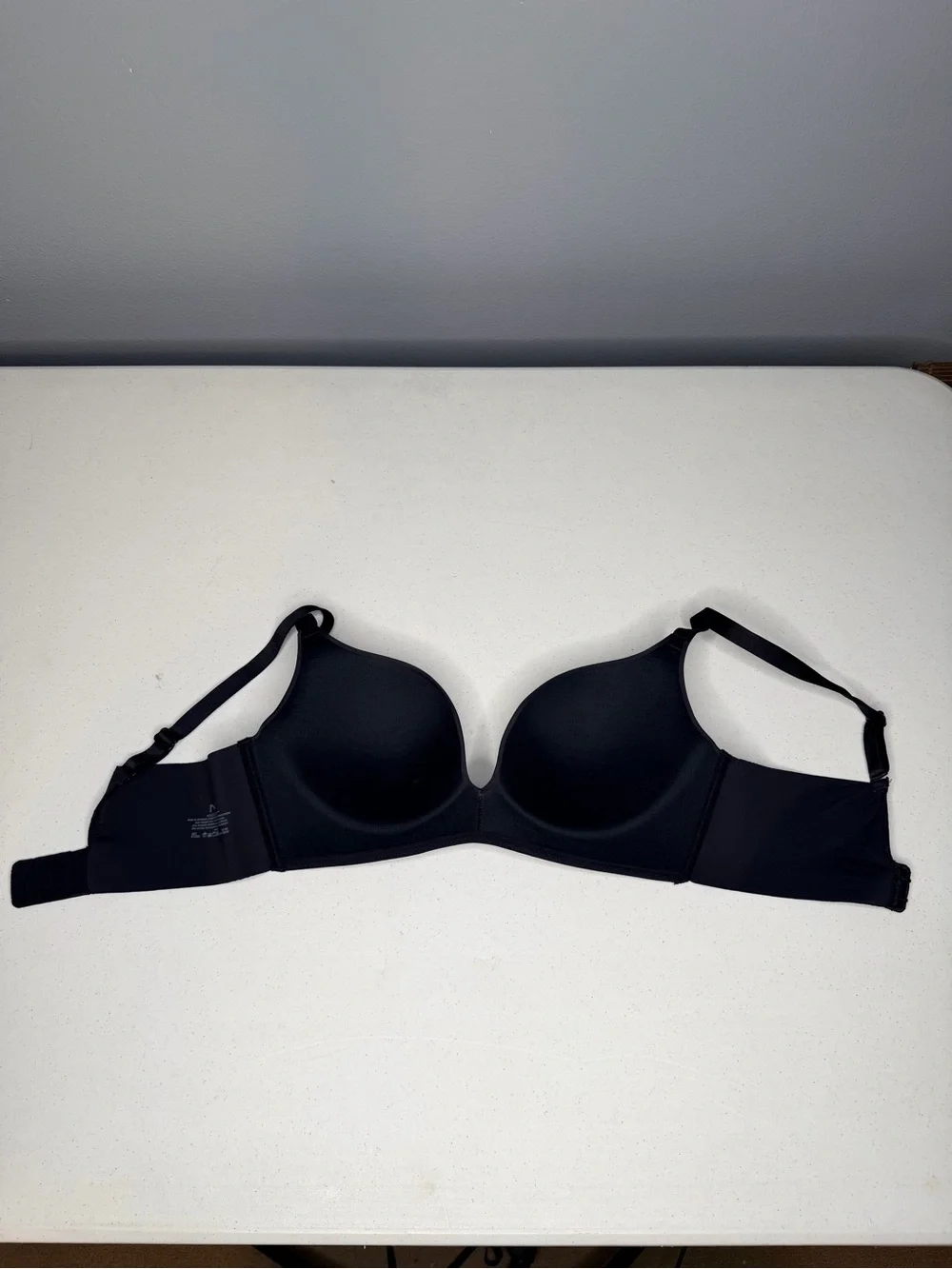 Maidenform Black Smooth Molded T-Shirt Bra